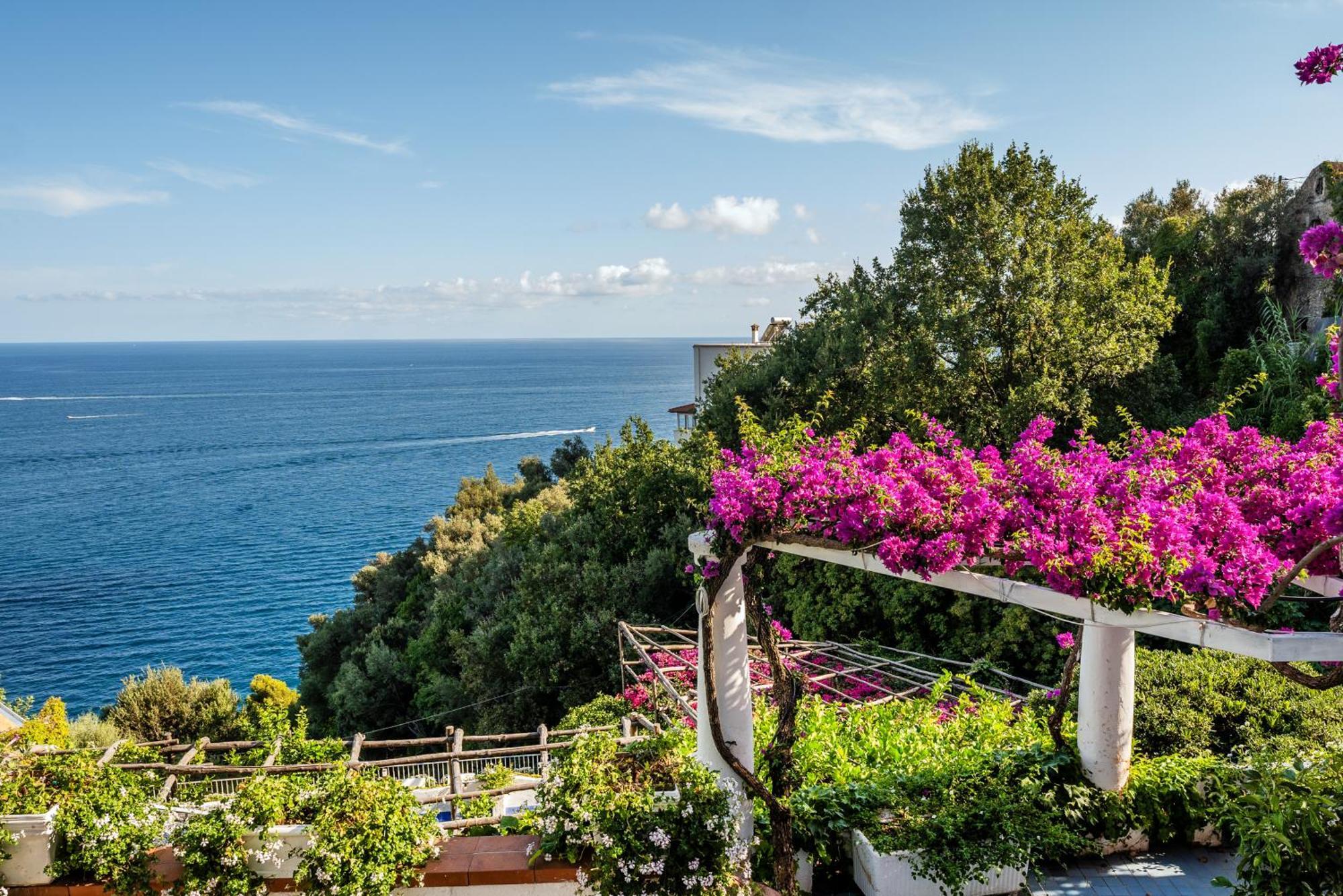 Villa Bijoux - Exclusive Pool And Sea View Amalfi Esterno foto